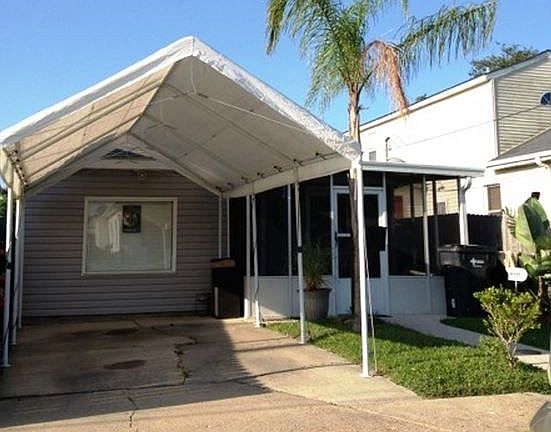 2nd image of 2422 Verbena St