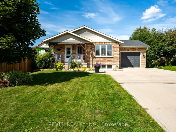 771 Princess St, Wellington North, ON N0G 2L3