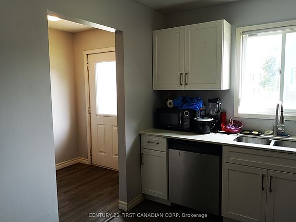 4th image of 190 Fleming Dr #21