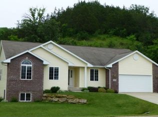 1020 Tilda Trl, Cross Plains, WI 53528