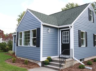 350 S Lake Ave, Spring Lake, MI 49456