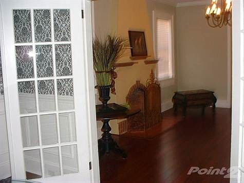 4th image of 420 W Gonzalez St