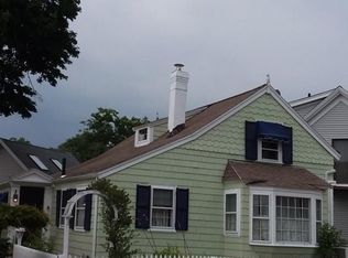 142 Lothrop St, Beverly, MA 01915