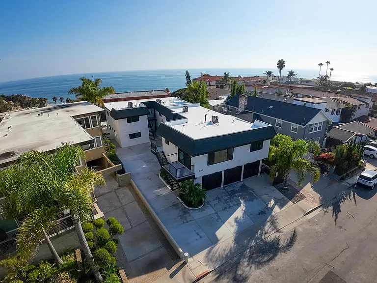 243 Avenida Montalvo #6 — Photo 1