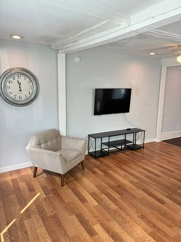 1 bed, 1.0 bath, 800 sqft, $950 — Photo 4