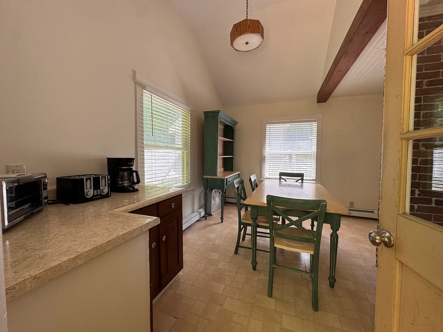 34 Kelsea Ave — Photo 4