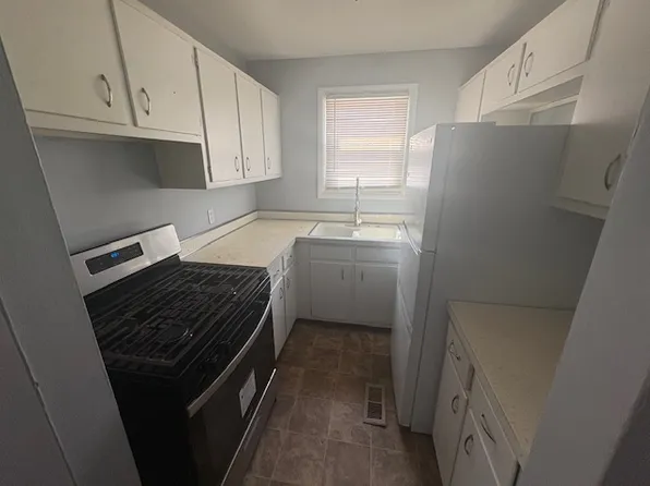 603 74th St #1, Newport News, VA 23605