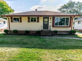 4731 Springwood Dr, Brooklyn, OH