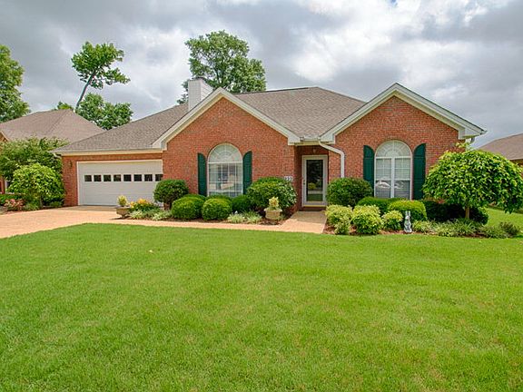 2nd image of 222 Woodcrest Dr