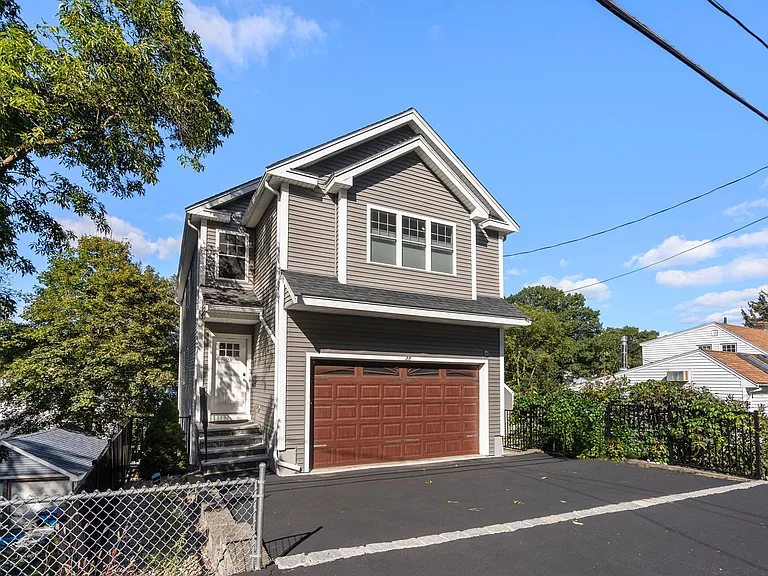 29 Park Ave — Photo 27