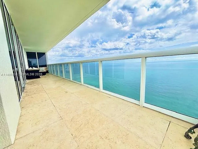 Beach Club Two Condo — Photo 3