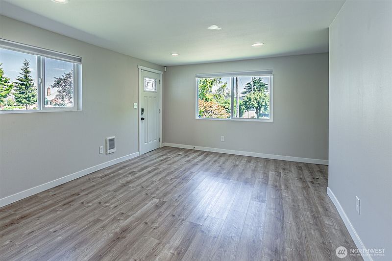 5th image of 516 S 57th Street