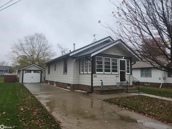 818 E 5th St N, Newton, IA 50208
