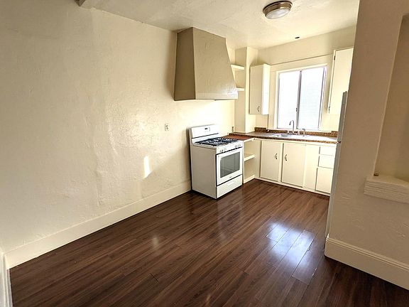 4th image of 967 Fell St #4