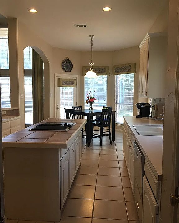 1st image of 317 Bricknell Dr