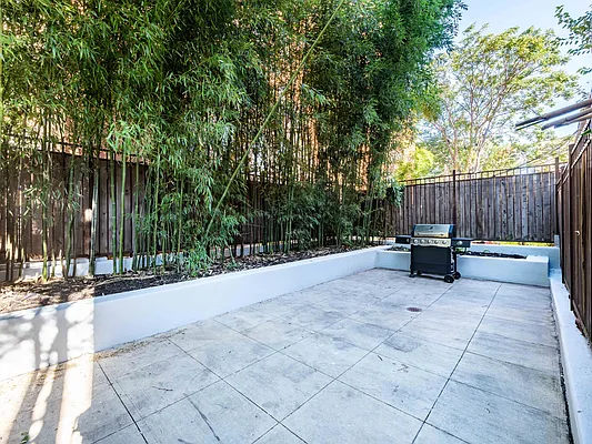 Rented by Daniel Gale Sotheby's International Realty | media 4