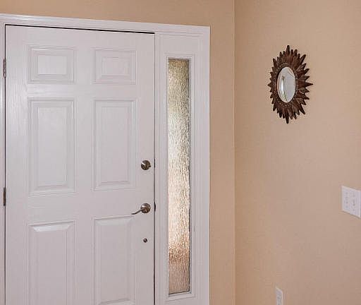 4th image of 4852 Beacon Dr E