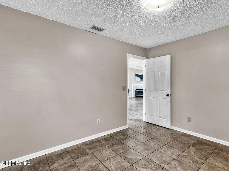 12967 Canyon Creek Trl S — Photo 23