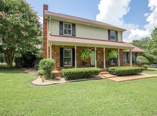 307 Skyline Dr, White House, TN 37188