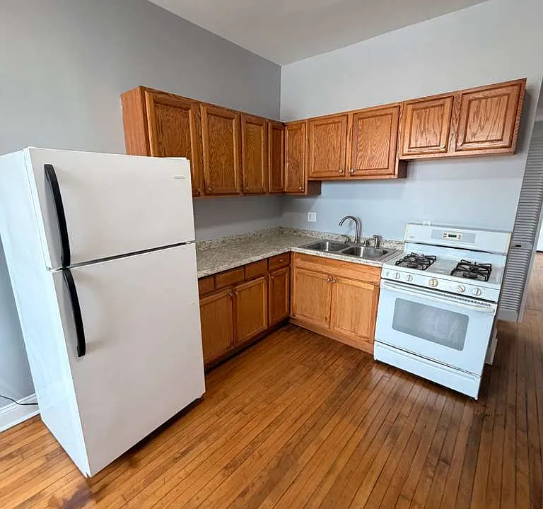 1555 S Millard Ave #2R