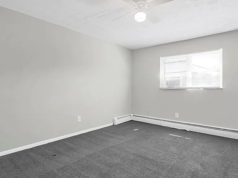 2405 Belcher Dr #B — Photo 49