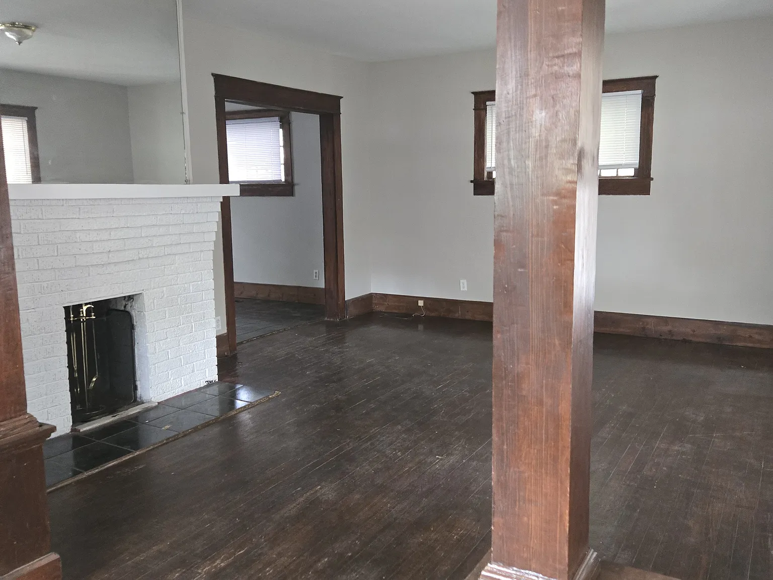 3 bed, 2196 sqft, $1,050 — Photo 2