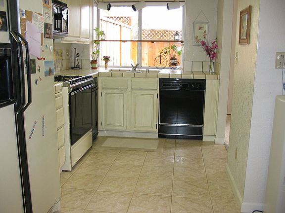 Light & Bright Kitchen