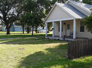 2011 Madison St, Great Bend, KS 67530