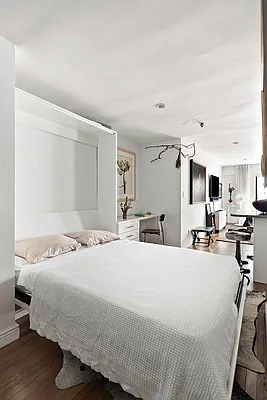 Sold by Compass | media 3