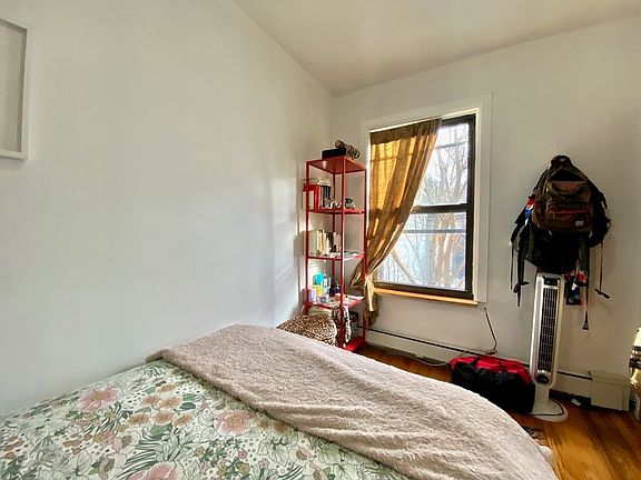5th image of 257 Powers St APT 2RH