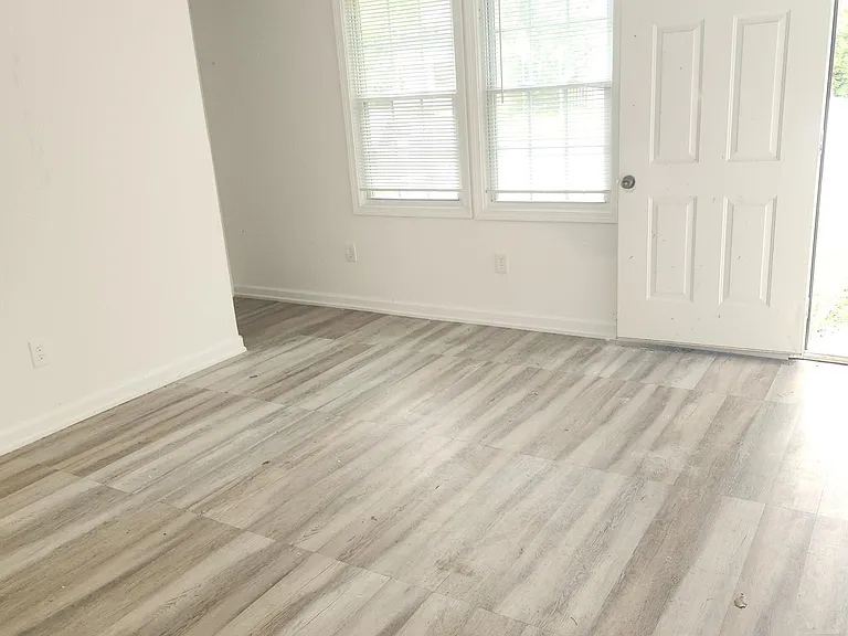 347 Grant Ave #1 — Photo 2