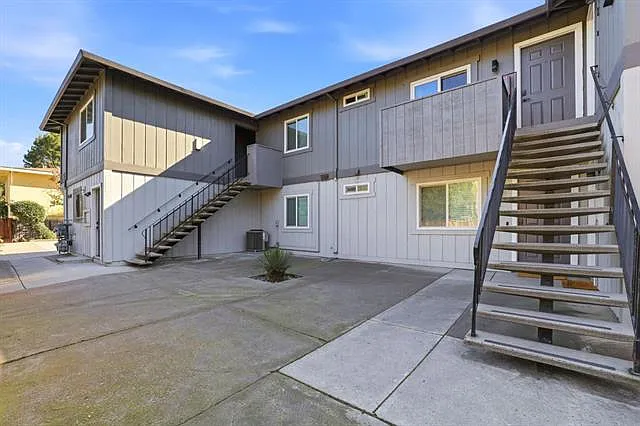 128 E Reed St #5 — Photo 9