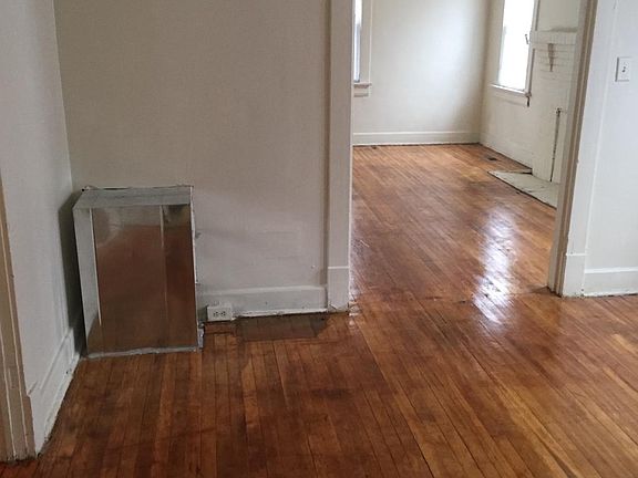 2nd image of 1523 Slater Ave