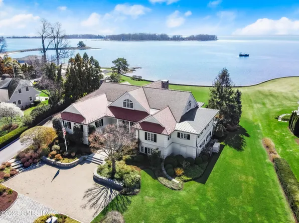 18 Pilot Rock Ln, Riverside, CT 06878