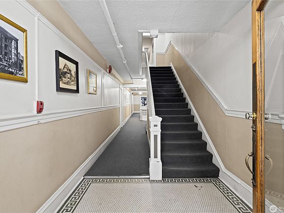4th image of 321 Broadway E APT 404