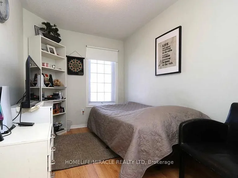 29 Denison Ave — Photo 3
