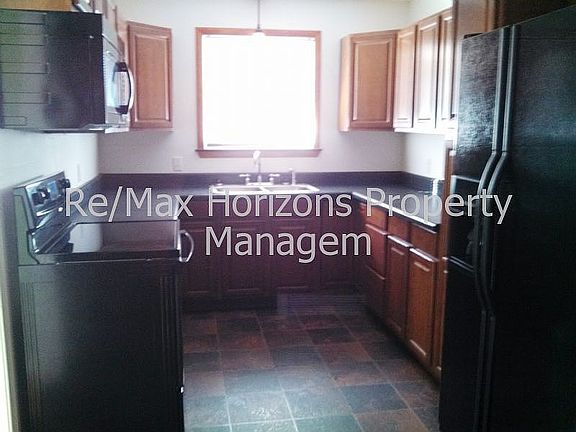 3rd image of 7220 Schwab Dr