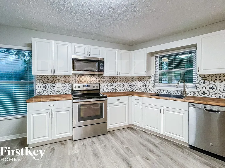 7631 Tall Tree Ct — Photo 7