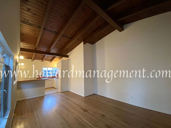 5th image of 815 Pacific St APT 1