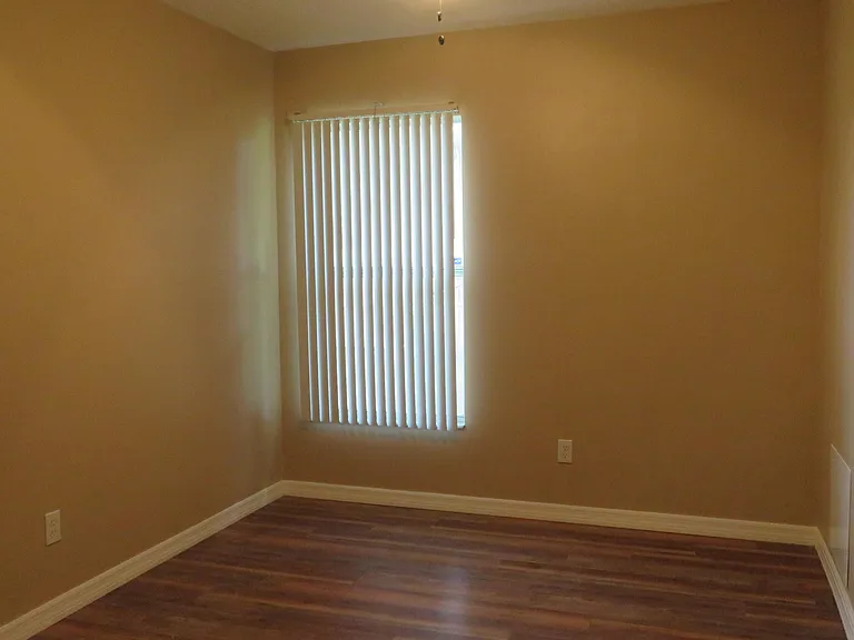 2321 Mantilla Ave SE — Photo 9