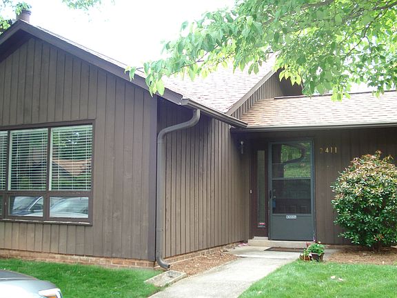 2nd image of 2411 Cottage Pl