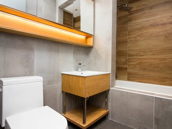 830 Flatbush Avenue image 1 of 11