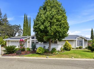 5905 Lucinda Ln, Carmichael, CA 95608