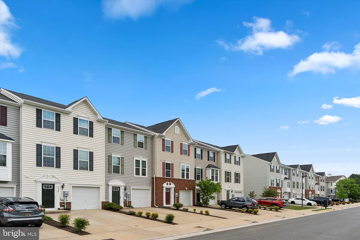 Building Photo - 6190 Willow Pl