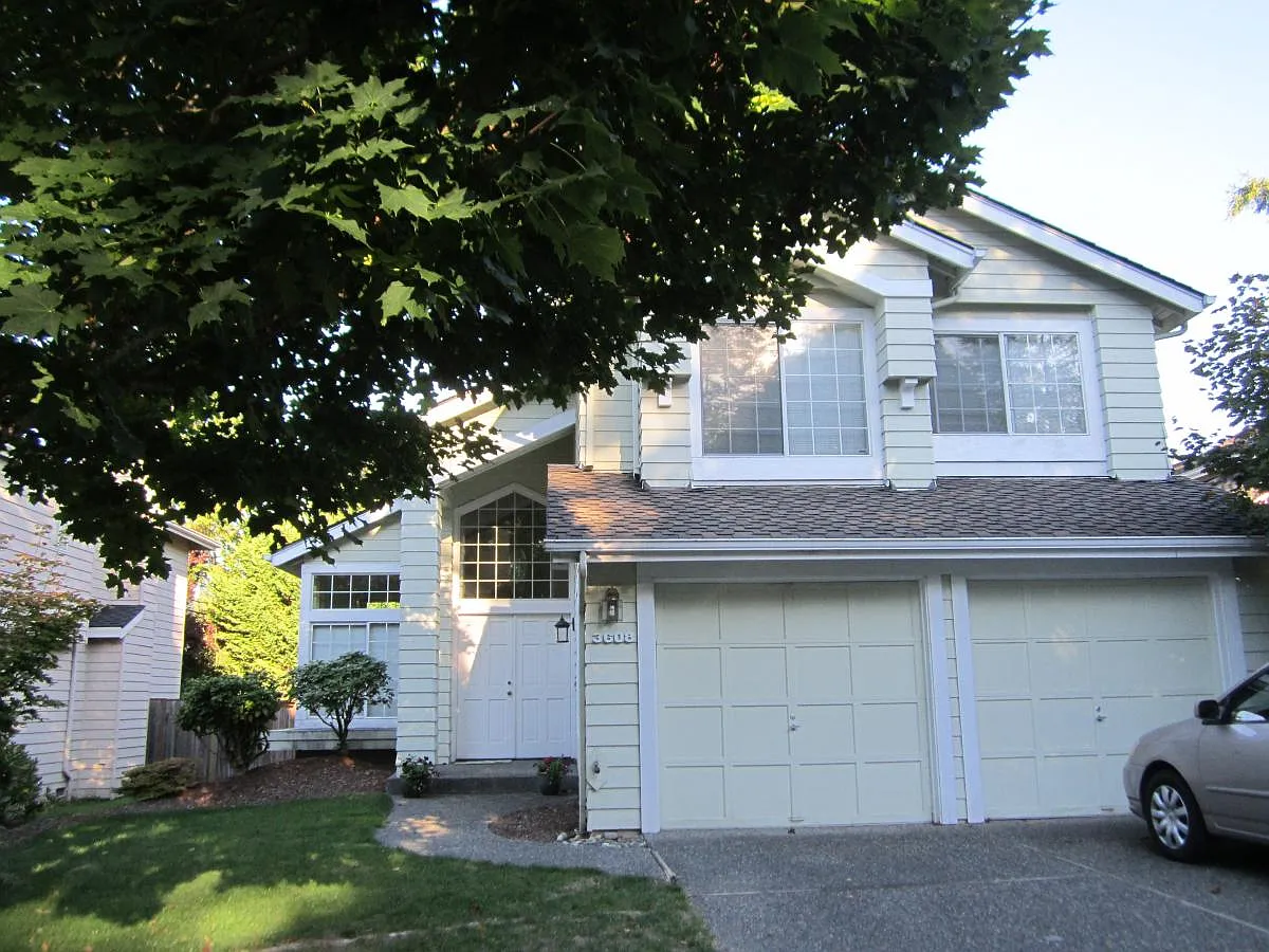 3 bed, 2.5 bath, 2060 sqft, $3,900 — Photo 1