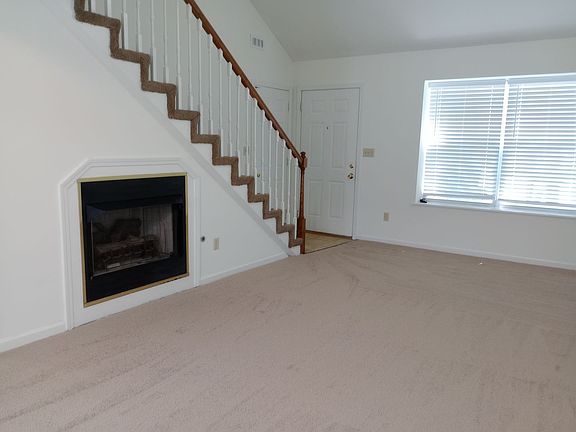 4th image of 3500-3502 Delmar Ct