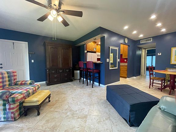 5th image of 125 South Boulevard #1b