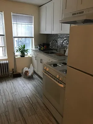 Rented by Concrete Jungle Realty | media 3