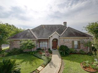 101 Barrington Cir, Lafayette, LA 70503