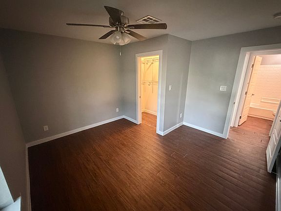 4th image of 400 Centre St #102
